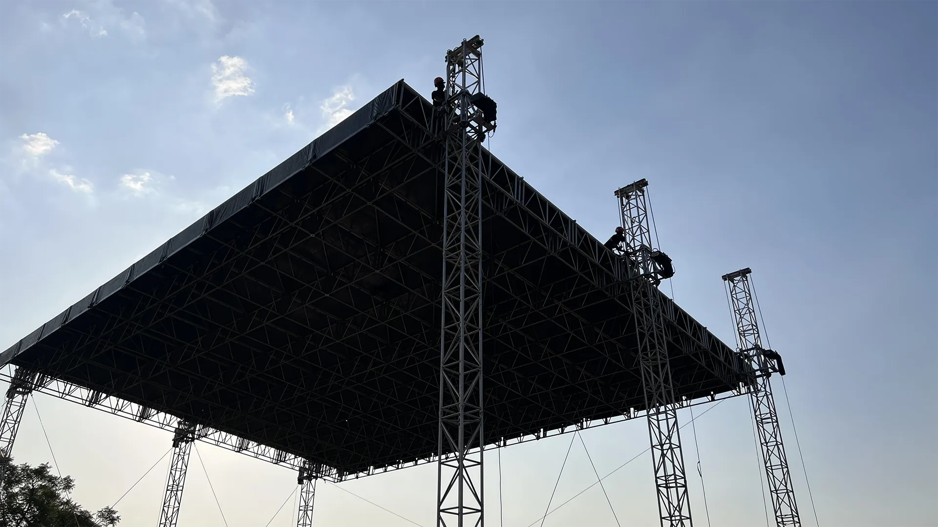 088   075   17   2977E966 1459 43BA 9C06 DE7845A65B15 1 201 A {Index} - MGG Event Production Portfolio